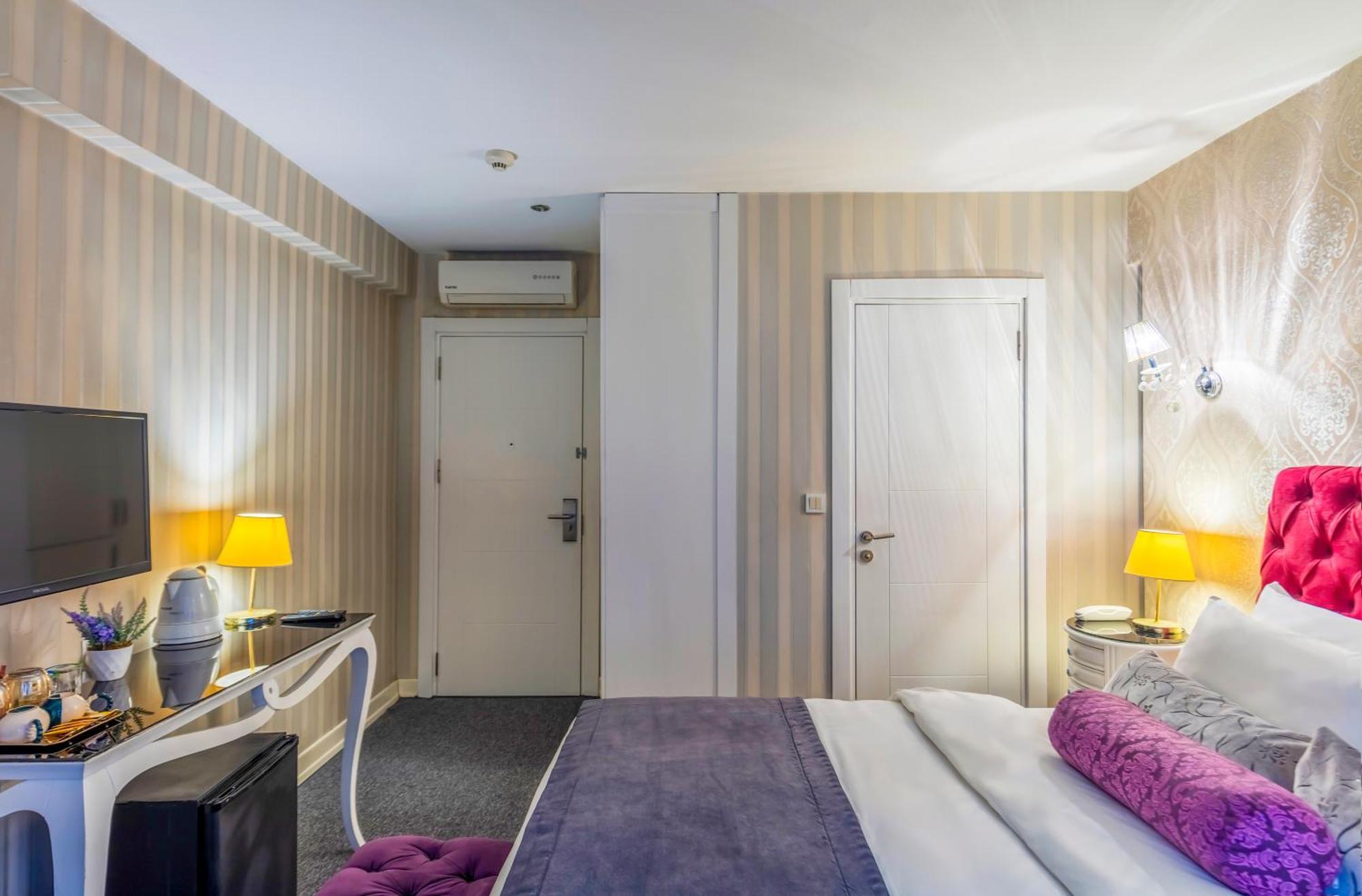 In Pera Boutique Hotel Истанбул Екстериор снимка
