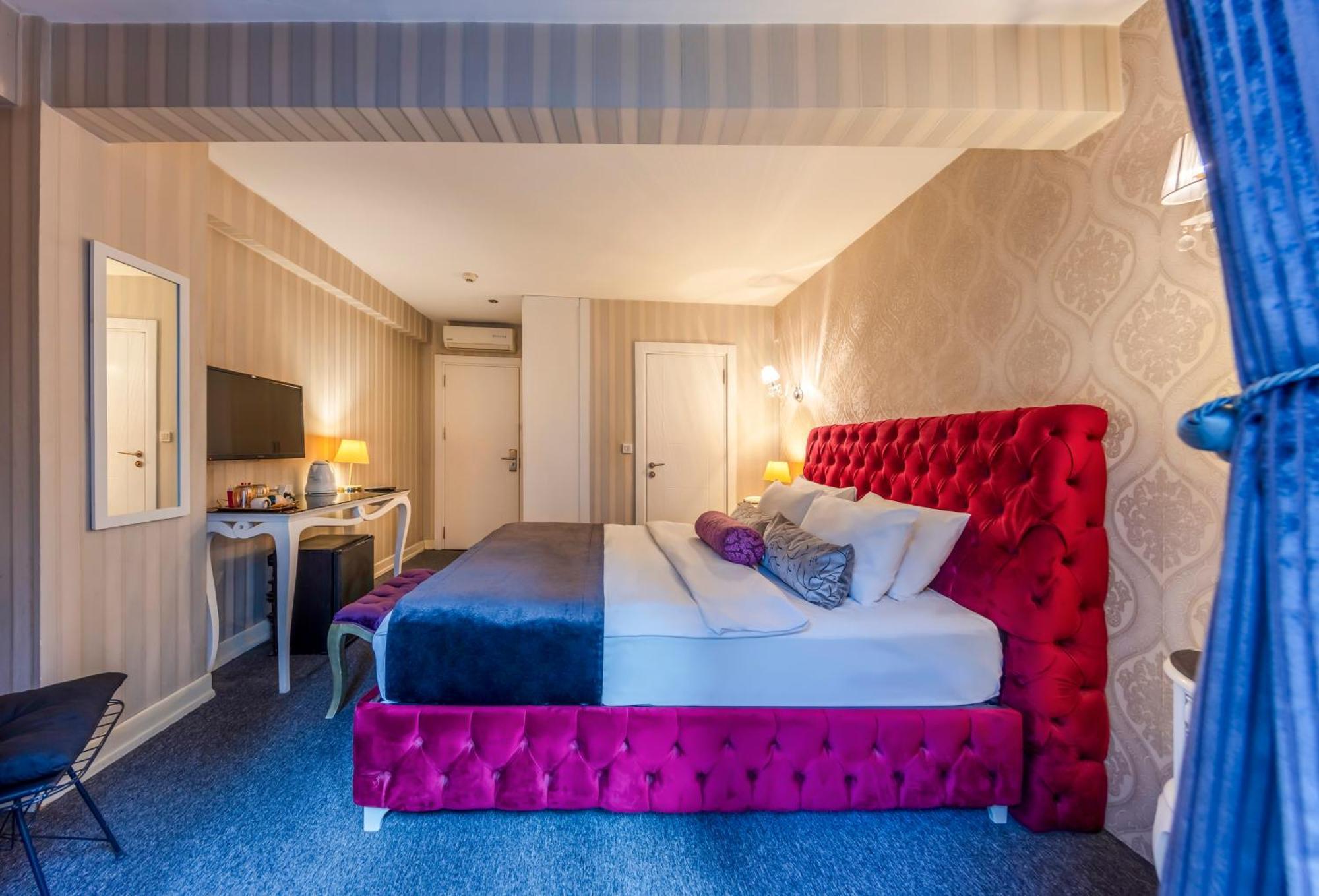 In Pera Boutique Hotel Истанбул Екстериор снимка