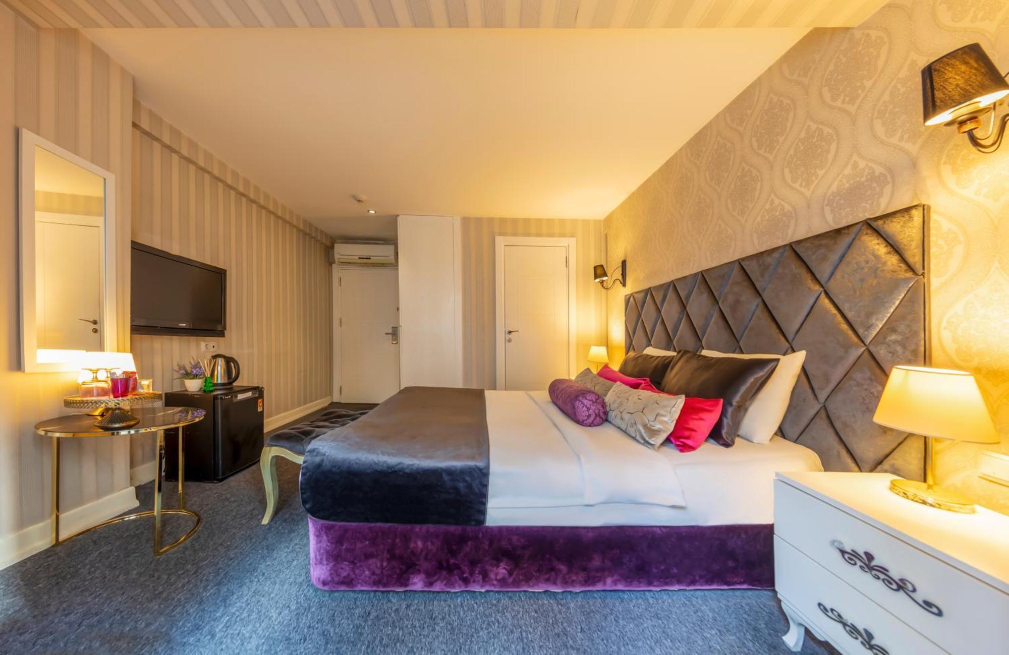 In Pera Boutique Hotel Истанбул Екстериор снимка